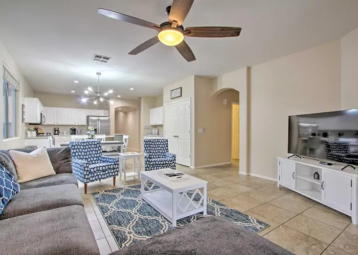 Sunny Surprise Vacation Rental W/ Pool, Near Golf! Holiday home *