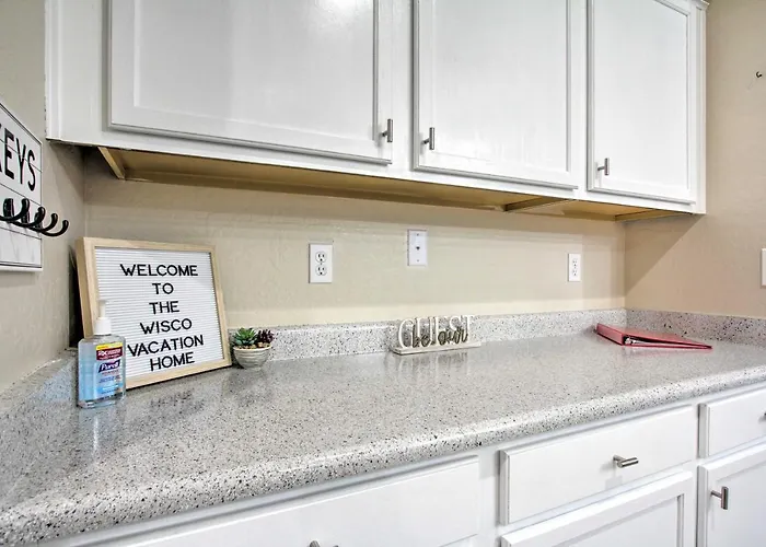 Sunny Surprise Vacation Rental W/ Pool, Near Golf! Holiday home