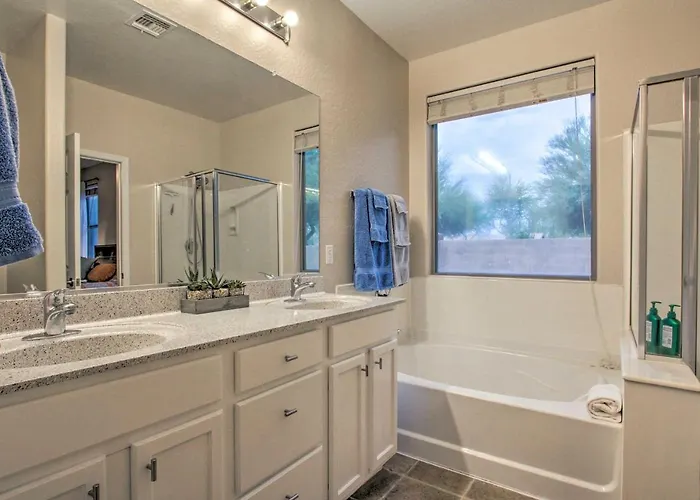 Sunny Surprise Vacation Rental W/ Pool, Near Golf! * Surprise