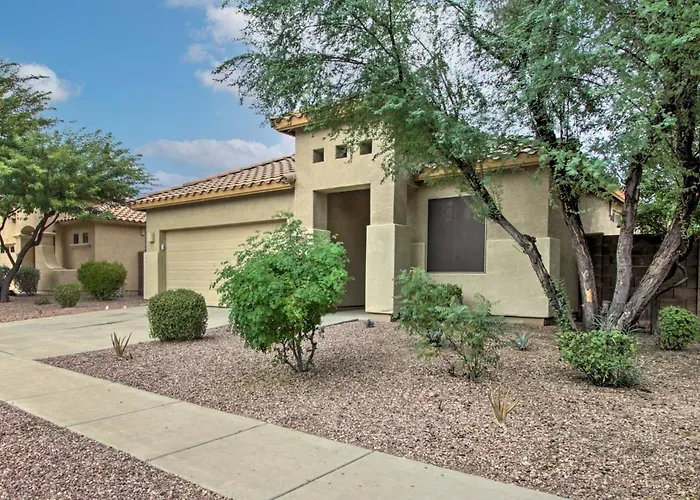 Sunny Surprise Vacation Rental W/ Pool, Near Golf!